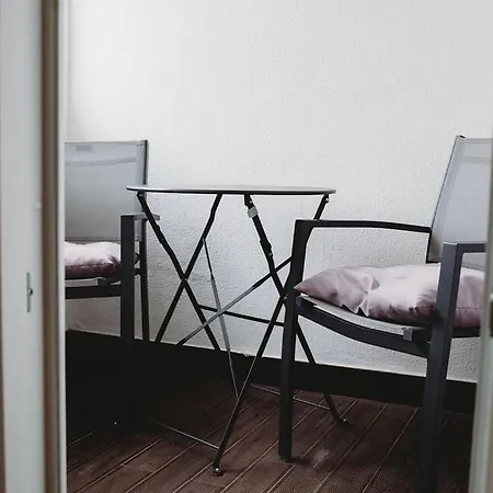 Artist's Corner In Caldas 卡尔达斯达·赖尼亚