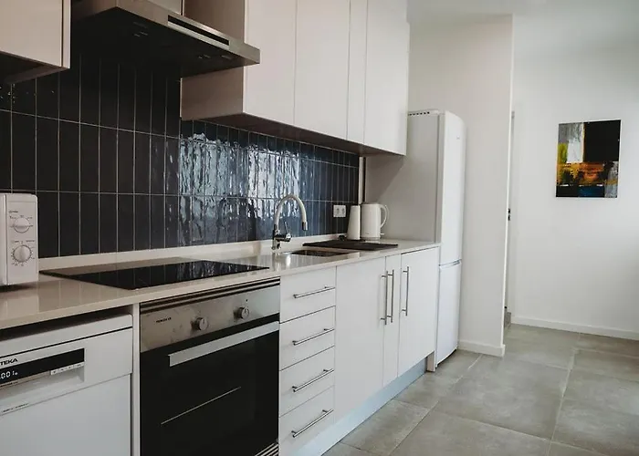 Artist's Corner In Caldas 卡尔达斯达·赖尼亚